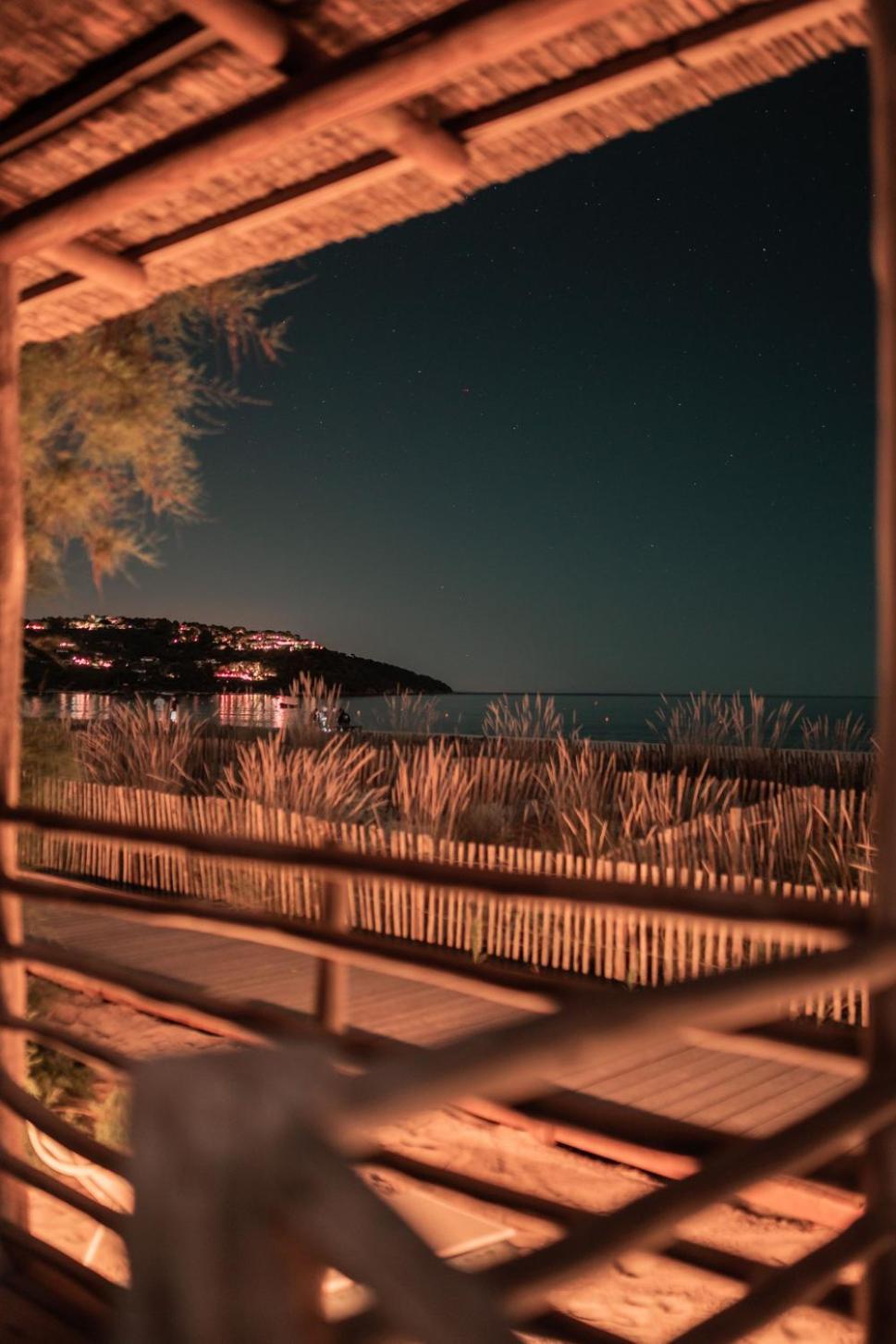 金羊毛酒店 拉马蒂埃勒 外观 照片 View of the bay